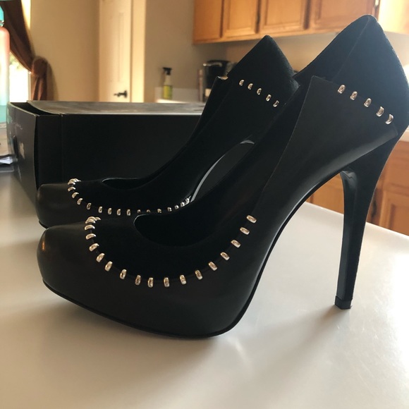 Report Signature heels by Jessica Simpson - Picture 2 of 3